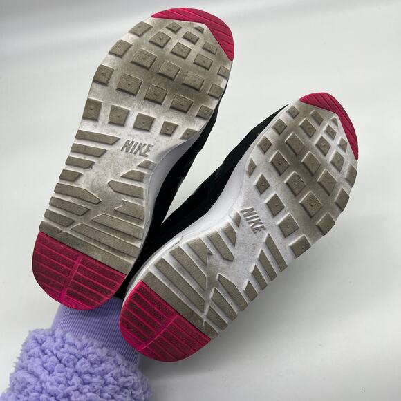 Nike Women's Athletic Shoes Size 6 US Black Pink - Picture 6 of 15